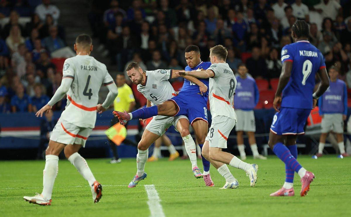 沙媒：鲁本-内维斯将和利雅得新月续约2年，未来几天会官宣