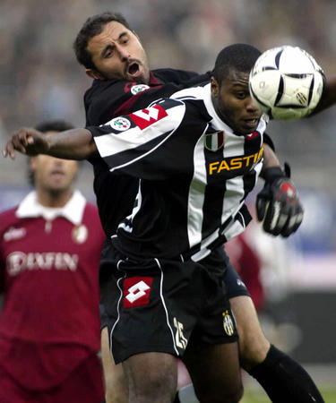 就在今天，12月6日下午！中超传来了山东鲁能、韩鹏和上海申花的新消息