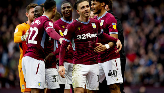 内马尔父亲：内马尔伤势还没确认，我们还没收到影像检查结果