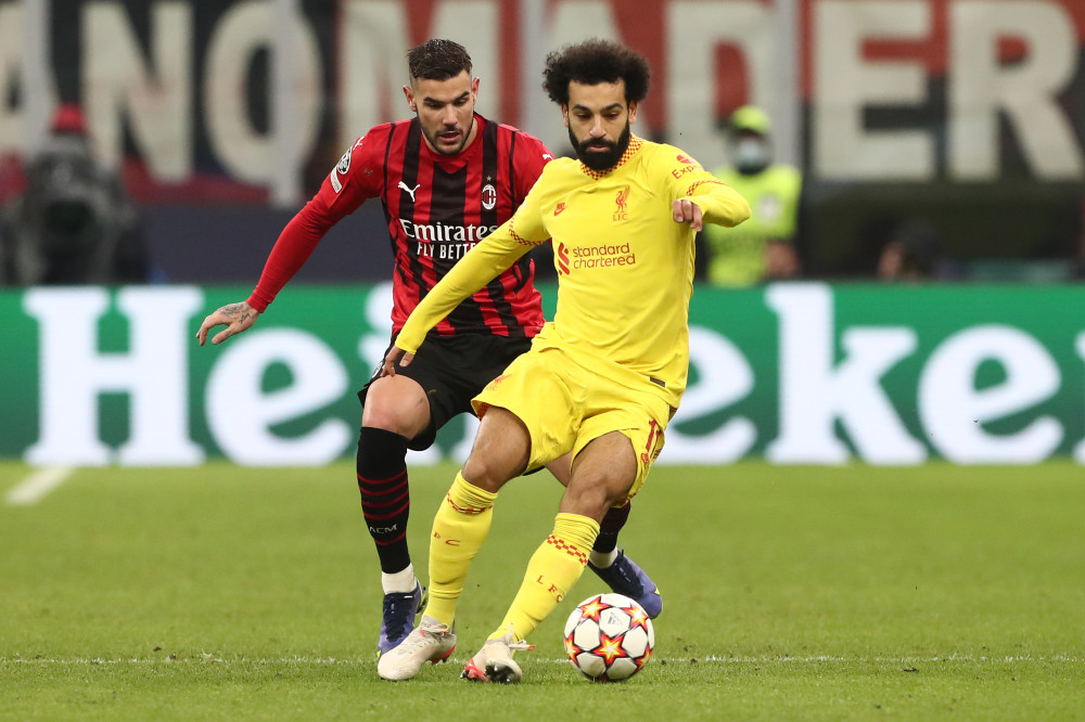 庆祝波兰独立日，莱万将纽约帝国大厦点亮为白红色