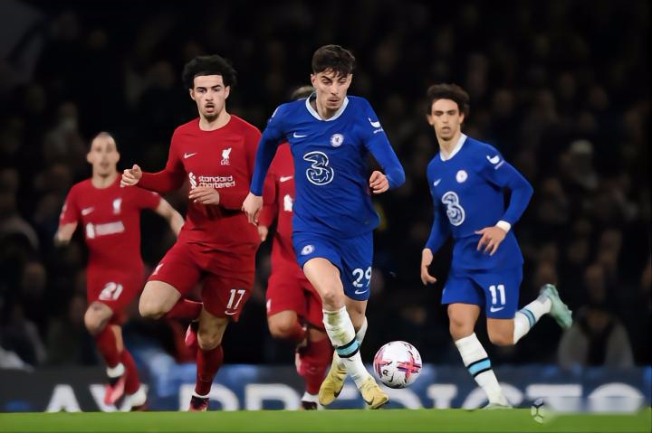 苏翊鸣雪飞天再夺冠