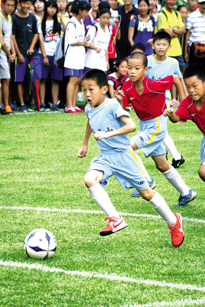 劫富济贫！利物浦欧冠力克马德里双雄 但输土超荷甲球队