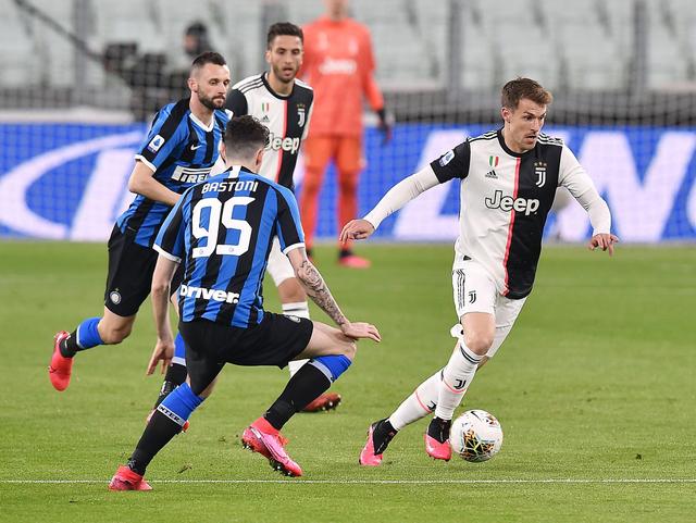 记者：彭啸应该是韧带损伤，联赛最后一轮可能是赶不上了