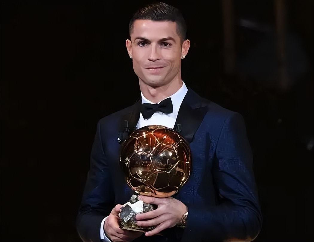 维尔茨加盟利物浦后表现低迷，仅1次进球被判乌龙，未能兑现预期。