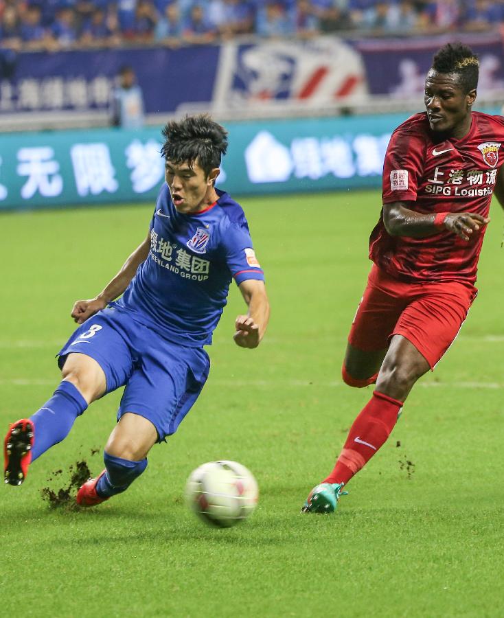 苏亚雷斯因为无球踢人被禁赛一场